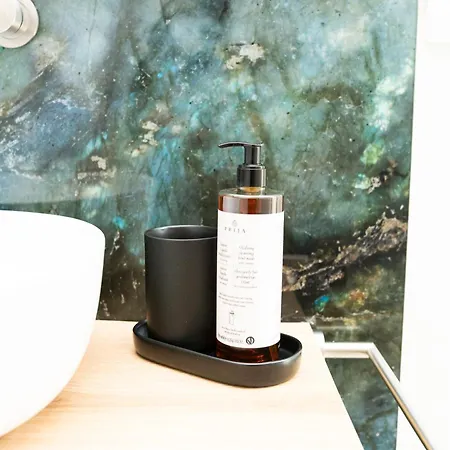 Kama Bed & Breakfast